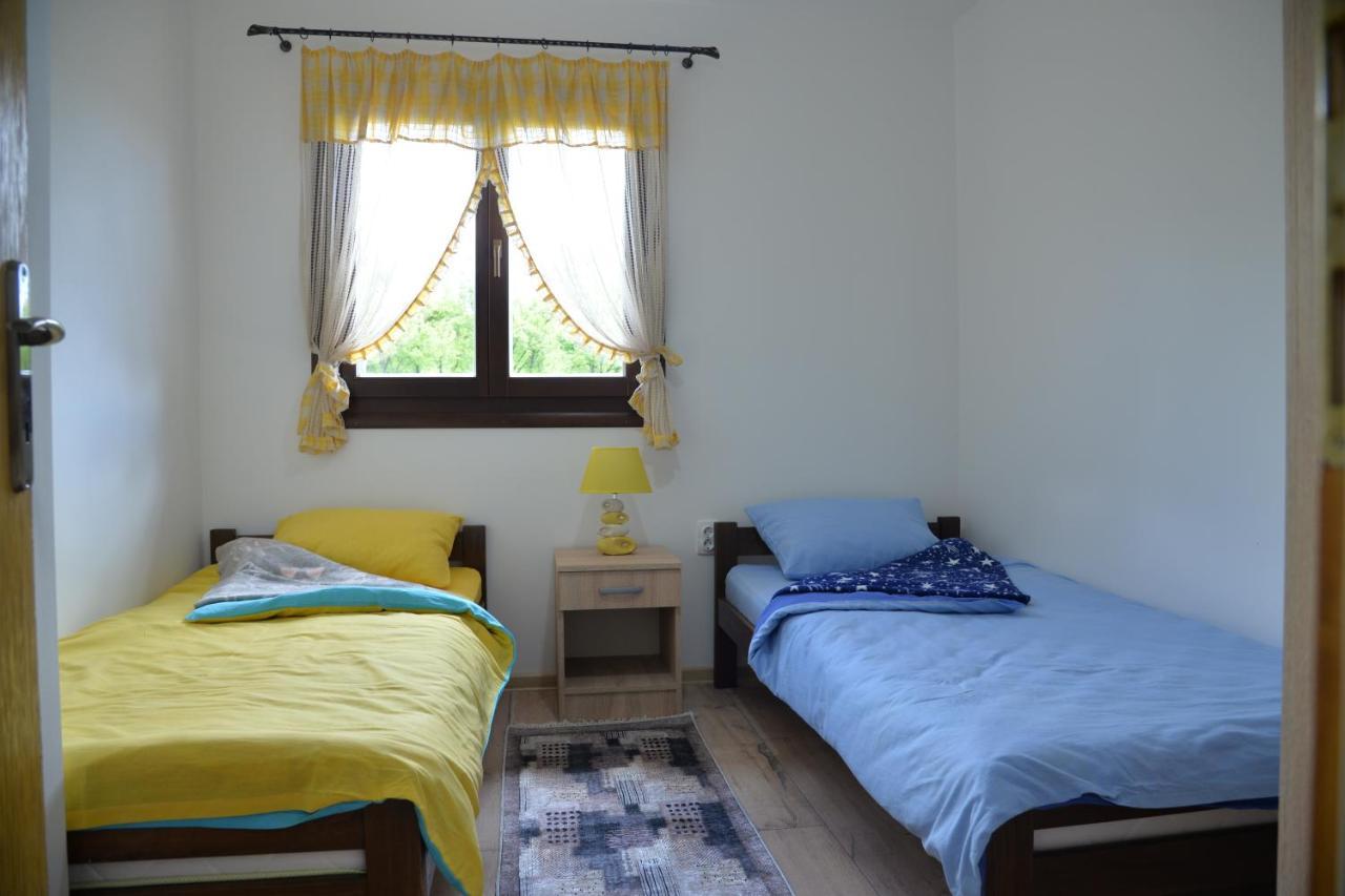 이바니차 Turizam Koturovic B&B 외부 사진